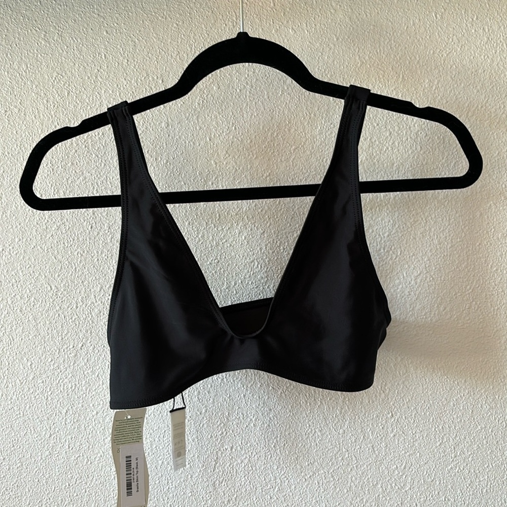 Seea “Brasilia bikini top” black